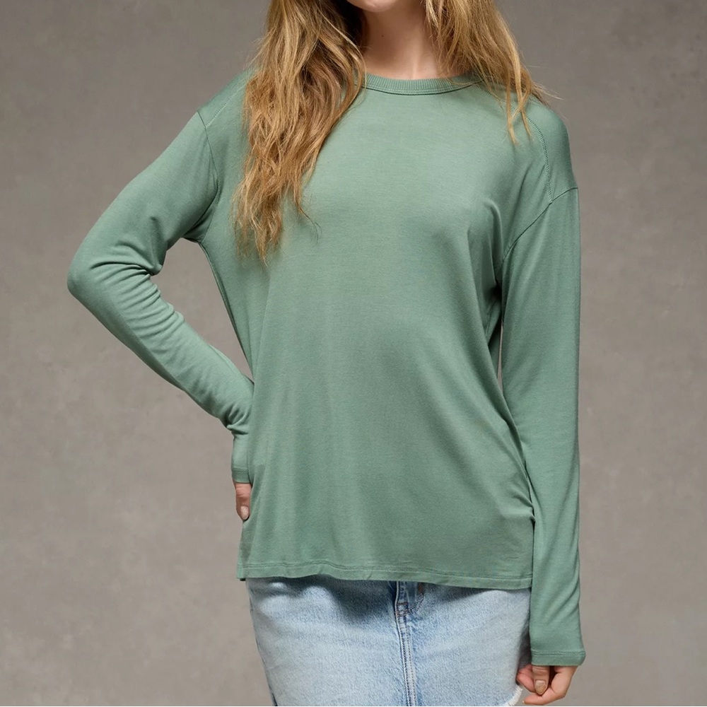 AE soft and sexy long sleeve t-shirt top